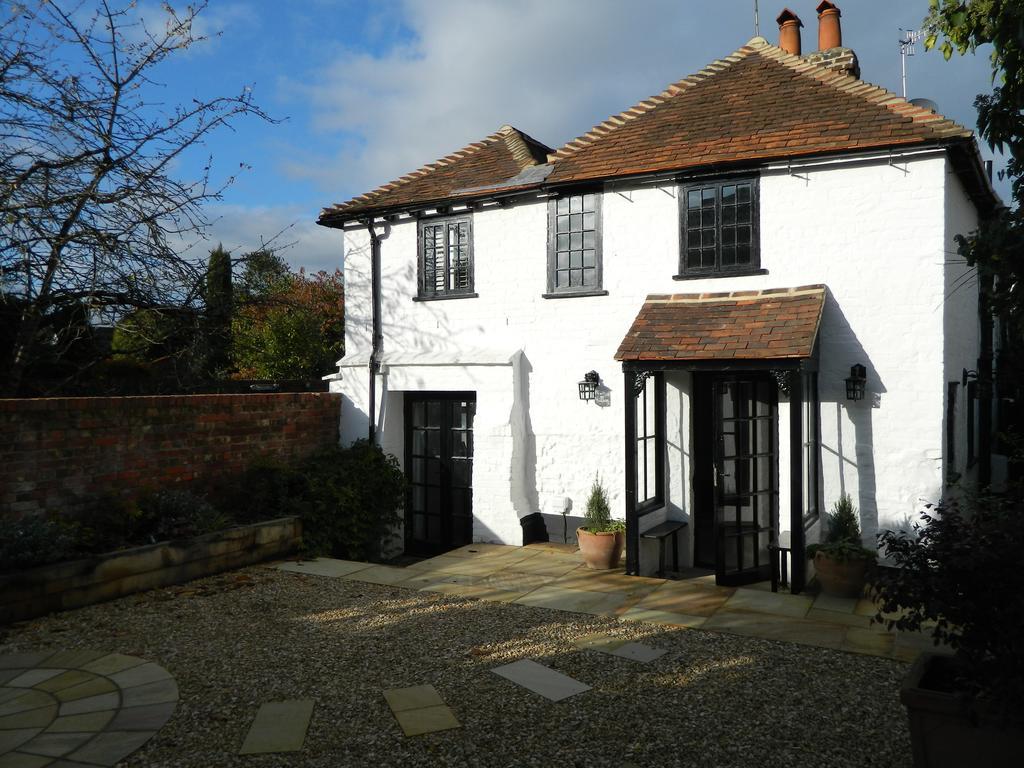 Henry VIII Cottage In The Heart Of Henley Dış mekan fotoğraf